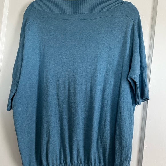 CABI  Blue Knit Lounge short sleeve pullover Sweater, Small - Picture 6 of 6